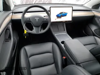 2023 Tesla Model 3 Performance z VIN 5YJ3E1EC8PF461353, wystawiony jako Copart lot #45044865 z przebiegiem 32 324 mil mil oraz Szkoda całkowita • Salvage title. Historia ofert i sprzedaży dostępna na DreamBid. Obrazek 8.