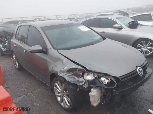 2013 Volkswagen Golf TDI with VIN WVWDM7AJ3DW133098, listed as a IAAI auction lot 41129134 with 89,753 mi miles. Bid and sale history available at carsss.com. Image 13.