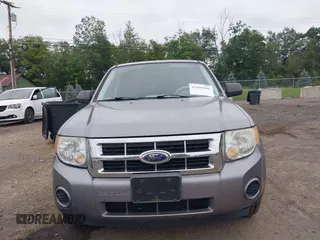 2008 Ford Escape XLS z VIN 1FMCU02Z48KC24526, wystawiony jako IAAI lot #42605206 z przebiegiem 119 311 mil mil oraz . Historia ofert i sprzedaży dostępna na DreamBid. Obrazek 6.