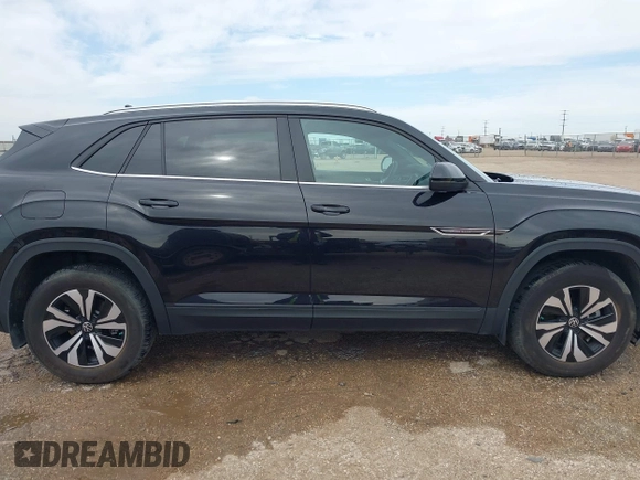 2024 Volkswagen Atlas SE с VIN 1V2LE2CA4RC229547, выставлен на аукционе IAAI как лот 42062372 с пробегом 12 237 миль миль и . История ставок и продаж доступна на DreamBid. Изображение 13.