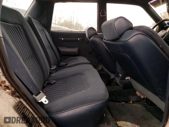 1989 Oldsmobile Cutlass z VIN 1G3AM51W0KG347458, wystawiony jako Copart lot #86949074 z przebiegiem 30 169 mil mil oraz Tytuł czysty. Historia ofert i sprzedaży dostępna na DreamBid. Obrazek 10.