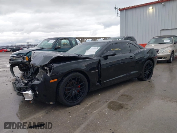 2013 Chevrolet Camaro LT with VIN 2G1FB1E35D9228044, listed as a IAAI auction lot 38902272 with 113,692 mi miles and . Bid and sale history available at DreamBid. Image 2.