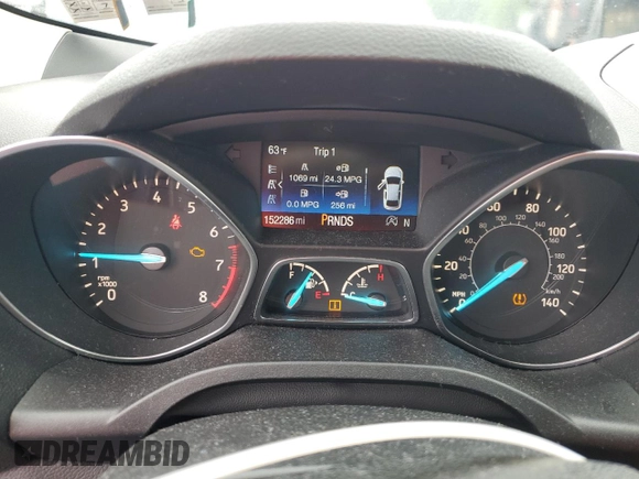 2017 Ford Escape SE z VIN 1FMCU9GD4HUE68604, wystawiony jako Copart lot #61170775 z przebiegiem 152 286 mil mil oraz Czysty tytuł • Clean title. Historia ofert i sprzedaży dostępna na DreamBid. Obrazek 9.