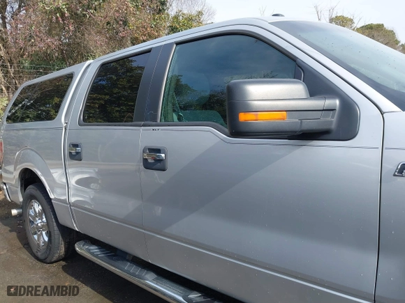 2013 Ford F-150 XL with VIN 1FTEW1CM4DFC76175, listed as a IAAI auction lot 41459262 with 105,214 mi miles. Bid and sale history available at carsss.com. Image 14.