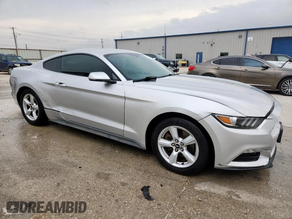 2015 Ford Mustang V6 z VIN 1FA6P8AM1F5403492, wystawiony jako Copart lot #59316325 z przebiegiem 150 872 mil mil oraz Szkoda całkowita • Salvage title. Historia ofert i sprzedaży dostępna na DreamBid. Obrazek 4.