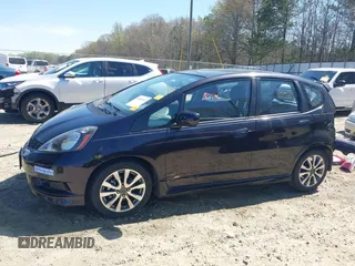 2013 Honda Fit Sport with VIN JHMGE8H59DC001939, listed as a IAAI auction lot 41885102 with 113,639 mi miles. Bid and sale history available at carsss.com. Image 15.