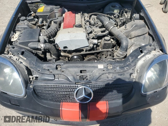 1998 Mercedes-Benz SLK-Class with VIN WDBKK47F8WF031084, listed as a Copart auction lot 67831314 with 128,982 mi miles and Clean Title. Bid and sale history available at carsss.com. Image 11.