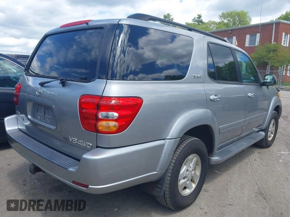 2003 Toyota Sequoia SR5 with VIN 5TDBT44A23S140109, listed as a IAAI auction lot 42231059 with 271,301 mi miles and . Bid and sale history available at DreamBid. Image 4.