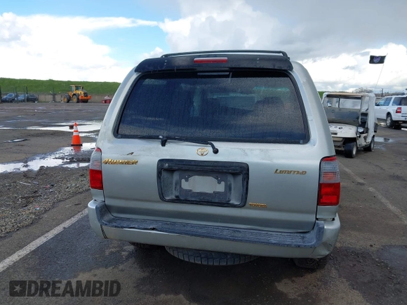 2000 Toyota 4Runner Limited with VIN JT3GN87R8Y0153390, listed as a IAAI auction lot 41795300 with 358,760 mi miles and . Bid and sale history available at DreamBid. Image 16.