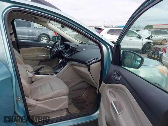 2013 Ford Escape SEL with VIN 1FMCU0HX1DUD56986, listed as a IAAI auction lot 42026927 with 180,318 mi miles. Bid and sale history available at carsss.com. Image 5.
