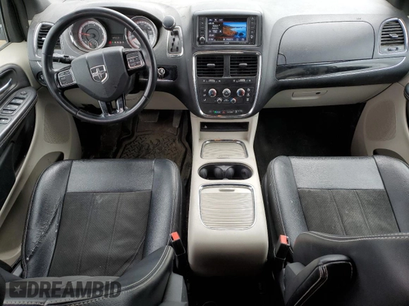 2019 Dodge Grand Caravan SE with VIN 2C4RDGBG3KR728242, listed as a Copart auction lot 49245185 with 189,653 mi miles and Salvage Title. Bid and sale history available at DreamBid. Image 8.