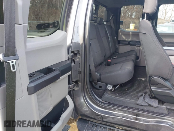2017 Ford F-150 XL with VIN 1FTEX1EP3HFC54727, listed as a IAAI auction lot 41462133 with 87,250 mi miles. Bid and sale history available at carsss.com. Image 8.