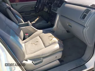 2005 Honda Pilot EX-L with RES with VIN 2HKYF18635H531493, listed as a IAAI auction lot 41756705 with 190,916 mi miles. Bid and sale history available at carsss.com. Image 5.