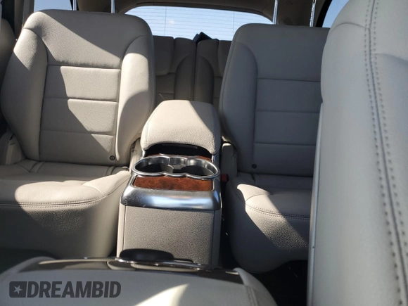 2012 Mercedes-Benz R 350 with VIN 4JGCB2FE8CA146162, listed as a Copart auction lot 48390725 with 85,939 mi miles and Salvage title. Bid and sale history available at DreamBid. Image 10.