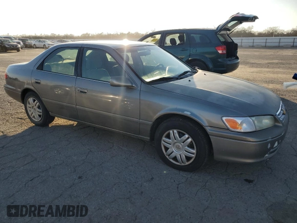 2001 Toyota Camry CE with VIN 4T1BG22K01U078895, listed as a Copart auction lot 88542735 with 225,579 mi miles and Clean Title. Bid and sale history available at carsss.com. Image 4.