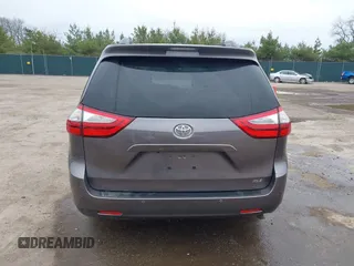 2015 Toyota Sienna XLE with VIN 5TDYK3DC8FS651580, listed as a IAAI auction lot 41971867 with 49,711 mi miles. Bid and sale history available at carsss.com. Image 17.