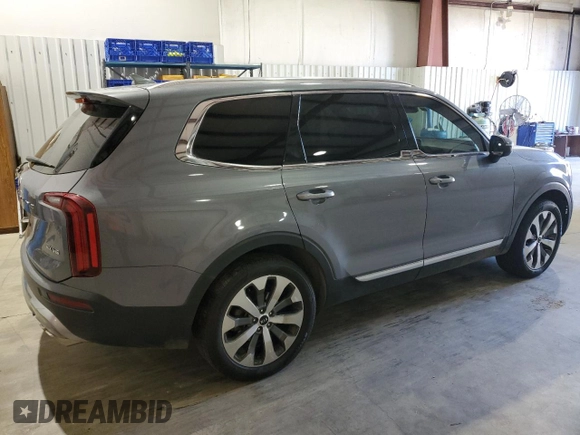 2020 Kia Telluride EX with VIN 5XYP34HC9LG071501, listed as a Copart auction lot 48292645 with 111,435 mi miles and Salvage Title. Bid and sale history available at DreamBid. Image 3.