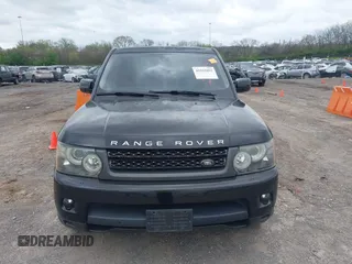 2010 Land Rover Range Rover Sport HSE Lux z VIN SALSK2D45AA252469, wystawiony jako IAAI lot #41915892 z przebiegiem 177 112 mil mil oraz . Historia ofert i sprzedaży dostępna na DreamBid. Obrazek 6.