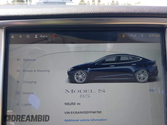 2014 Tesla Model S 60 with VIN 5YJSA1H12EFP46760, listed as a IAAI auction lot 42344596 with 106,252 mi miles and . Bid and sale history available at DreamBid. Image 7.