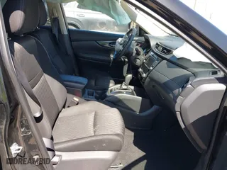 2020 Nissan Rogue SV with VIN KNMAT2MV1LP533323, listed as a IAAI auction lot 41992342 with 51,822 mi miles. Bid and sale history available at carsss.com. Image 5.
