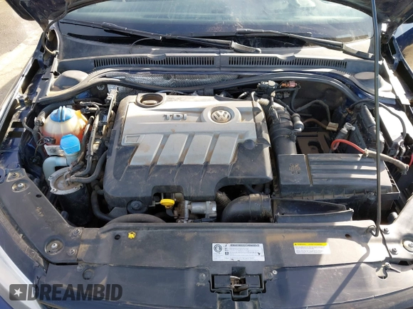 2014 Volkswagen Jetta TDI w/Premium with VIN 3VW3L7AJ7EM367323, listed as a IAAI auction lot 41419079 with 166,511 mi miles and . Bid and sale history available at DreamBid. Image 10.