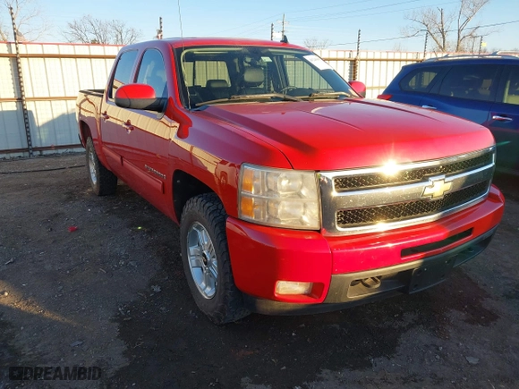 2009 Chevrolet Silverado 1500 LTZ with VIN 3GCEK33309G220674, listed as a IAAI auction lot 41240093 with 181,634 mi miles. Bid and sale history available at carsss.com. Image 1.