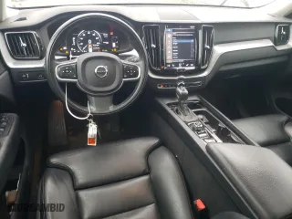 2019 Volvo XC60 Momentum with VIN LYV102DK2KB201416, listed as a Copart auction lot 45727465 with 127,697 mi miles and Salvage Title. Bid and sale history available at carsss.com. Image 8.