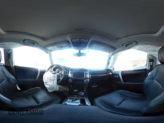 2018 Toyota 4Runner SR5 z VIN JTEBU5JR8J5596675, wystawiony jako IAAI lot #41877335 z przebiegiem Nie podano mil oraz . Historia ofert i sprzedaży dostępna na DreamBid. Obrazek 18.