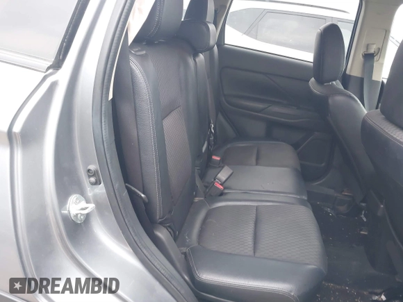 2015 Mitsubishi Outlander SE with VIN JA4AZ3A39FZ007936, listed as a IAAI auction lot 41003206 with 136,017 mi miles and . Bid and sale history available at DreamBid. Image 8.