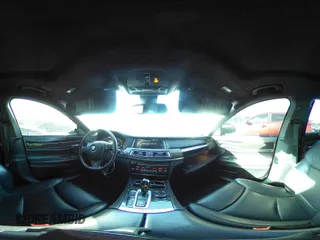 2015 BMW 7 Series 750i с VIN WBAYA8C58FD825806, выставлен на аукционе IAAI как лот 41221472 с пробегом 131 730 миль миль и . История ставок и продаж доступна на DreamBid. Изображение 18.