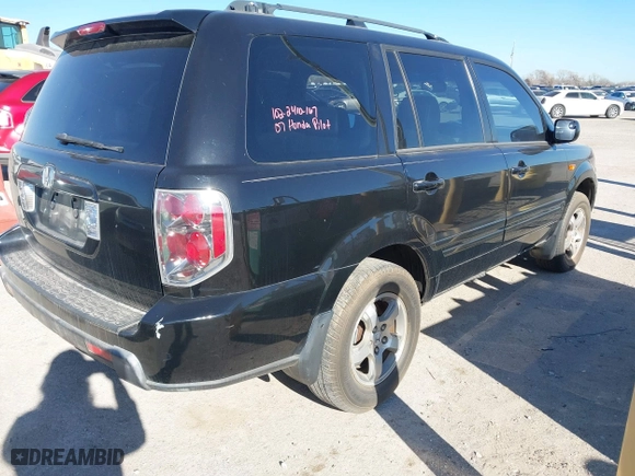 2007 Honda Pilot EX-L with VIN 5FNYF28557B003291, listed as a IAAI auction lot 41812795 with 191,493 mi miles. Bid and sale history available at carsss.com. Image 4.