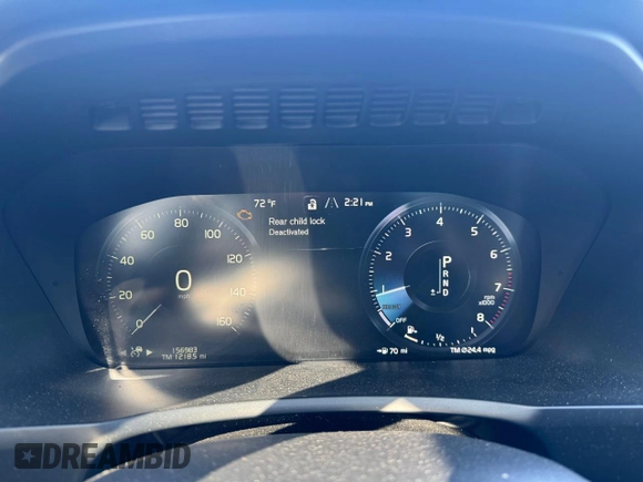 2017 Volvo XC90 Momentum with VIN YV4A22PK1H1123567, listed as a Copart auction lot 49883535 with 156,983 mi miles and Clean Title. Bid and sale history available at carsss.com. Image 8.