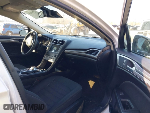 2020 Ford Fusion SE с VIN 3FA6P0HD1LR122177, выставлен на аукционе IAAI как лот 41749652 с пробегом 54 365 миль миль и . История ставок и продаж доступна на DreamBid. Изображение 5.