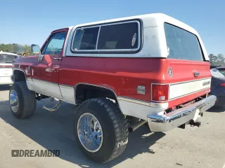 1987 Chevrolet Blazer z VIN 1GNEV18K6HF177428, wystawiony jako Copart lot #76925604 z przebiegiem 71 619 mil mil oraz Czysty tytuł • Clean title. Historia ofert i sprzedaży dostępna na DreamBid. Obrazek 2.