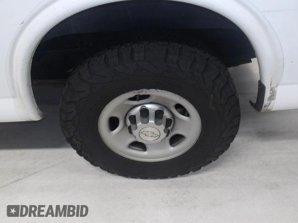 2017 Chevrolet Express Cargo with VIN 1GCWGAFGXH1272979, listed as a IAAI auction lot 42728535 with 165,033 mi miles and . Bid and sale history available at DreamBid. Image 15.
