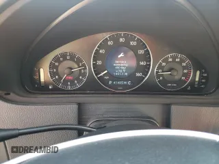 2005 Mercedes-Benz CLK 320 z VIN WDBTK65G65T046470, wystawiony jako Copart lot #50891004 z przebiegiem 41 485 mil mil oraz Szkoda całkowita • Salvage title. Historia ofert i sprzedaży dostępna na DreamBid. Obrazek 9.