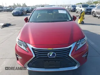 2018 Lexus ES 300h z VIN JTHBW1GG5J2193461, wystawiony jako IAAI lot #42370795 z przebiegiem 85 658 mil mil oraz . Historia ofert i sprzedaży dostępna na DreamBid. Obrazek 13.