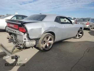 2010 Dodge Challenger SRT-8 with VIN 2B3CJ7DW4AH318204, listed as a Copart auction lot 86770904 with 91,830 mi miles and Salvage title. Bid and sale history available at DreamBid. Image 3.