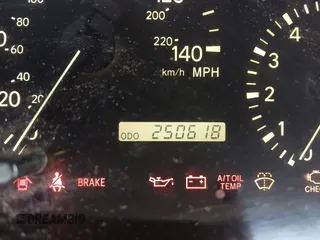 2000 Lexus RX 300 with VIN JT6HF10UXY0148220, listed as a IAAI auction lot 42105078 with 250,618 mi miles. Bid and sale history available at carsss.com. Image 15.