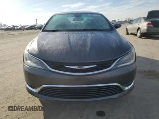 2015 Chrysler 200 Limited z VIN 1C3CCCAB0FN675000, wystawiony jako Copart lot #48125755 z przebiegiem 132 501 mil mil oraz Szkody całkowita. Historia ofert i sprzedaży dostępna na DreamBid. Obrazek 5.
