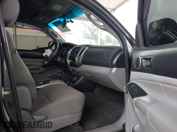 2015 Toyota Tacoma with VIN 3TMLU4EN8FM167337, listed as a IAAI auction lot 42117662 with 60,929 mi miles. Bid and sale history available at carsss.com. Image 5.