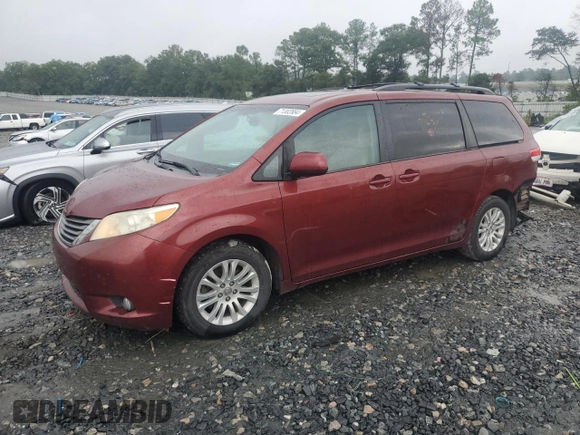 2013 Toyota Sienna XLE AAS with VIN 5TDYK3DCXDS383838, listed as a Copart auction lot 71302884 with 219,813 mi miles and Non Repairable. Bid and sale history available at carsss.com. Image 1.