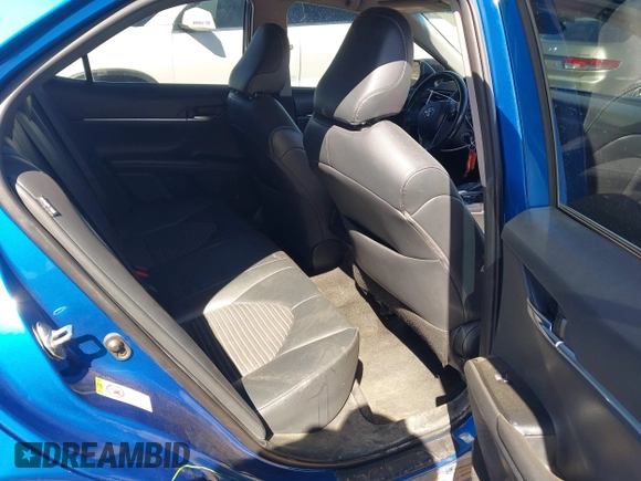 2019 Toyota Camry LE z VIN 4T1B11HKXKU173212, wystawiony jako IAAI lot #41848847 z przebiegiem 138 372 mil mil oraz . Historia ofert i sprzedaży dostępna na DreamBid. Obrazek 8.