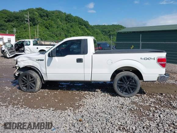 2014 Ford F-150 XL с VIN 1FTMF1EM5EFC18599, выставлен на аукционе IAAI как лот 42438040 с пробегом 193 033 миль миль и . История ставок и продаж доступна на DreamBid. Изображение 15.