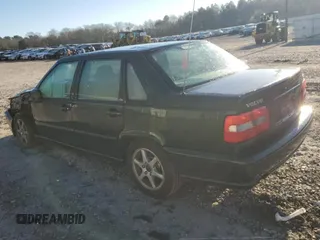 1999 Volvo S70 z VIN YV1LS55A3X2616614, wystawiony jako Copart lot #74897604 z przebiegiem 198 595 mil mil oraz Nie do naprawy. Historia ofert i sprzedaży dostępna na DreamBid. Obrazek 2.