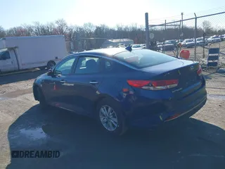 2018 Kia Optima LX with VIN 5XXGT4L33JG191559, listed as a IAAI auction lot 41875793 with 152,479 mi miles. Bid and sale history available at carsss.com. Image 3.