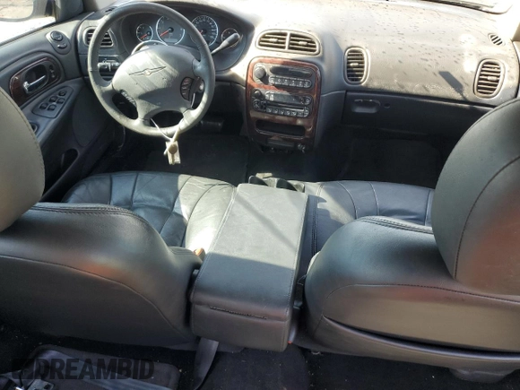 2003 Chrysler Concorde LXi z VIN 2C3HD36M53H576299, wystawiony jako Copart lot #83331884 z przebiegiem 97 827 mil mil oraz Szkody całkowita. Historia ofert i sprzedaży dostępna na DreamBid. Obrazek 8.