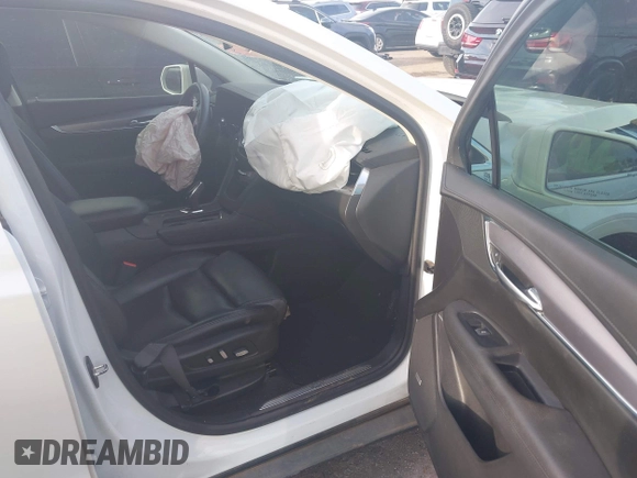 2017 Cadillac XT5 Luxury FWD with VIN 1GYKNBRS9HZ184172, listed as a IAAI auction lot 42135274 with 115,626 mi miles and . Bid and sale history available at DreamBid. Image 5.