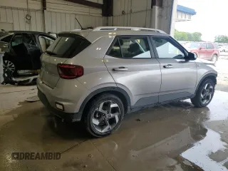 2024 Hyundai Venue SEL z VIN KMHRC8A37RU284685, wystawiony jako Copart lot #59228065 z przebiegiem 8 816 mil mil oraz Szkoda całkowita • Salvage title. Historia ofert i sprzedaży dostępna na DreamBid. Obrazek 3.