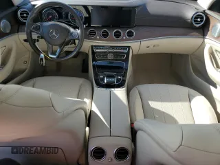 2017 Mercedes-Benz E 300 Luxury z VIN WDDZF4JB6HA070370, wystawiony jako Copart lot #58435175 z przebiegiem 52 034 mil mil oraz Szkoda całkowita • Salvage title. Historia ofert i sprzedaży dostępna na DreamBid. Obrazek 8.